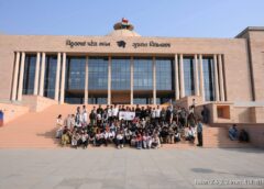 ગાંધીનગરમાં કાશ્મીરી યુવાનોએ શિક્ષણ મંત્રી ડૉ. પ્રદ્યુમન વાજા સાથે સંવાદ કર્યો; યુવાનો ગુજરાતના વિકાસ અને સંસ્કૃતિથી પરિચિત થયા