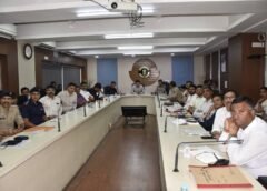 આગામી તા. ૨૭મીએ કાકરાપાર અણુવિદ્યુત મથક ખાતે યોજાનારી મોક એકસરસાઇઝને અનુલક્ષીને જિલ્લા કલેકટર ડૉ. સૌરભ પારધીની અધ્યક્ષતામાં બેઠક મળી