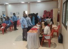 દાહોદ ગોદીરોડના કૃષ્ણા પાર્ક ખાતે રાષ્ટ્રીય સલામતી દિવસ નિમિત્તે MGVCL દ્વારા હેલ્થ ચેકઅપ કેમ્પ યોજાયો