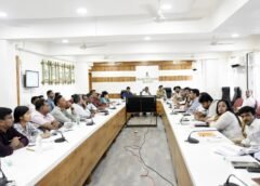 મુખ્યમંત્રીના સંભવિત પ્રવાસ કાર્યક્રમના પૂર્વ આયોજન અનુસંધાને દાહોદ કલેક્ટર યોગેશ નિરગુડેની અધ્યક્ષતામાં કલેકટર કચેરી, દાહોદ ખાતે બેઠક યોજાઈ