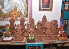 માટીના ગણપતિ બાપ્પા થકી પર્યાવરણ બચાવવાના મહાસંકલ્પ સાથે વલસાડની મહિલાની અનોખી પહેલ